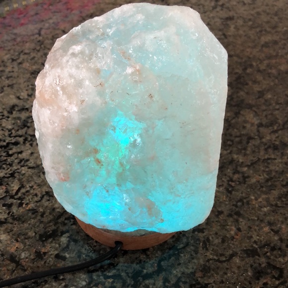 Color-Changing Himalayan Salt Lamp - Picture 8 of 10